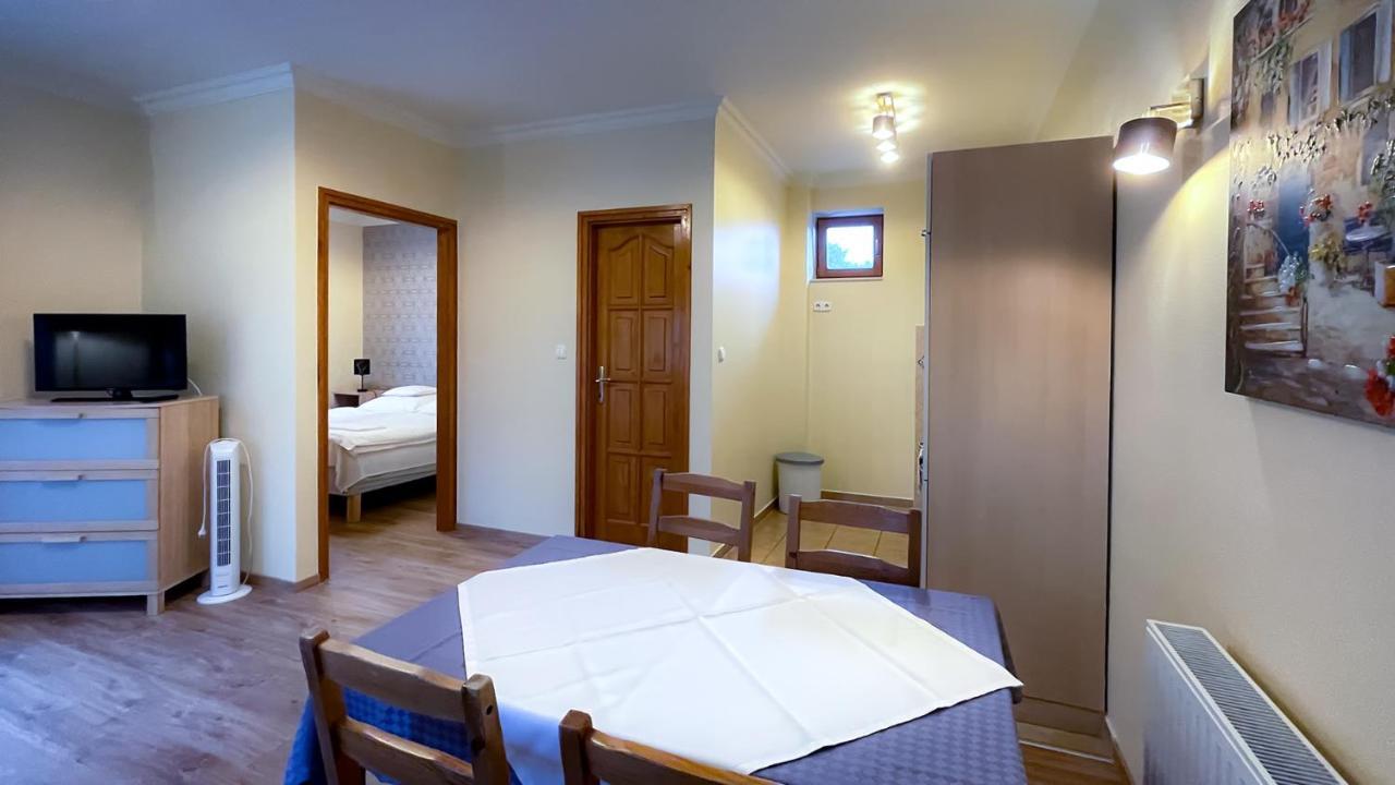 Ozkut Apartmanhaz Olmod Εξωτερικό φωτογραφία